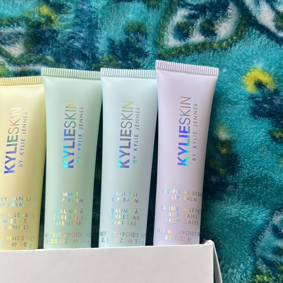 Kylie Skin Lip Balm set - Picture 5 of 5